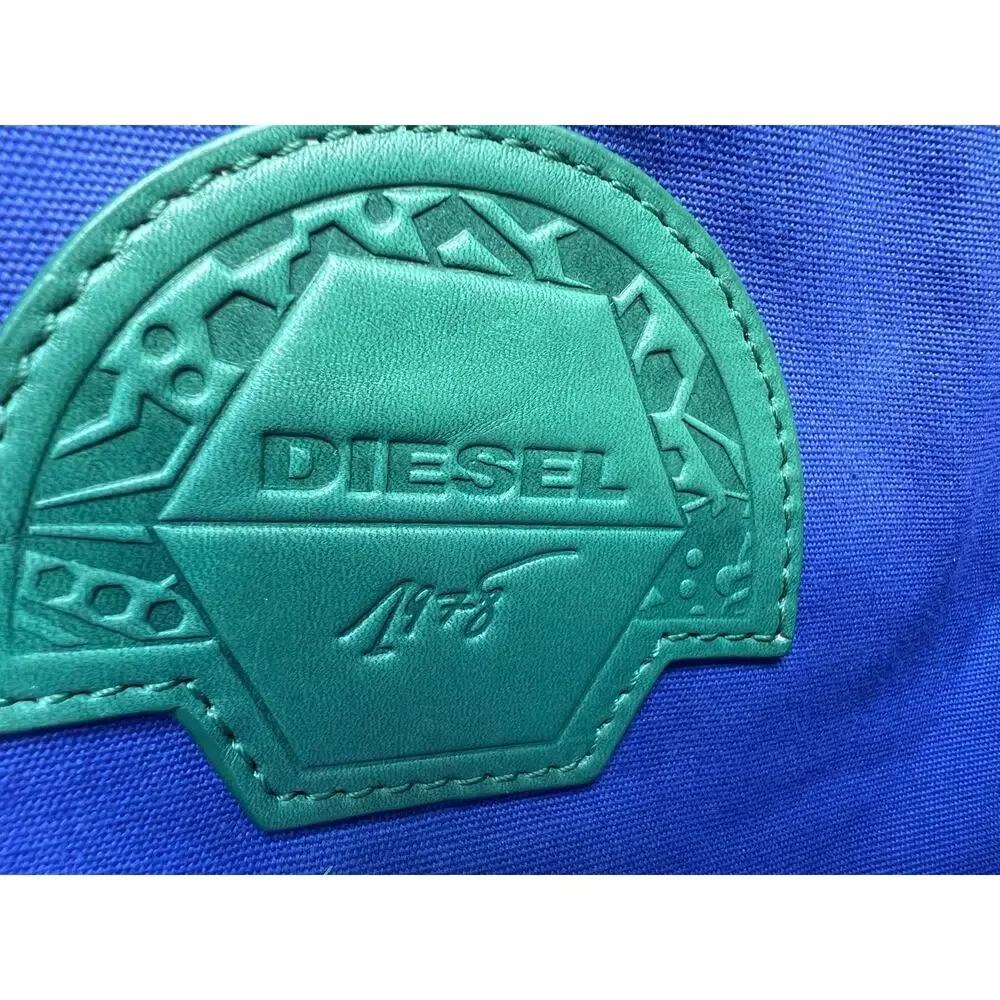 DIESEL $625 Women's Green Embossed Shoulder Bag